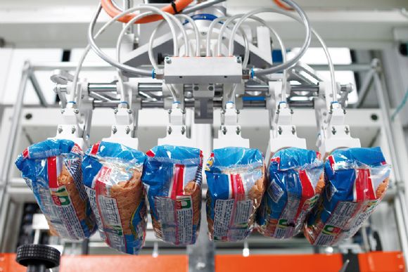 Робот-упаковщик для упаковки в термоусадочную пленку IFP Packaging (Италия)